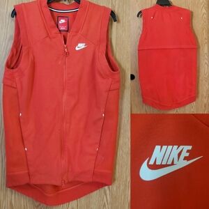 Nike tech mesh fleece crimson run zipped sleeveless vest size M